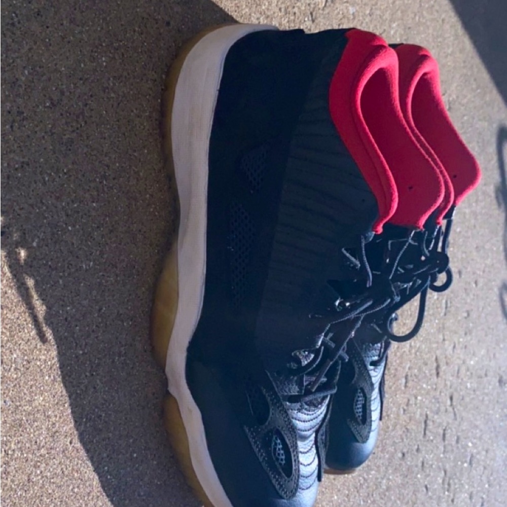 Jordan Retro Low IE 11’s